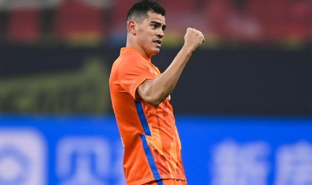 b体育-泰山双管齐下力争买断贾德森 莱昂纳多+现金可行？