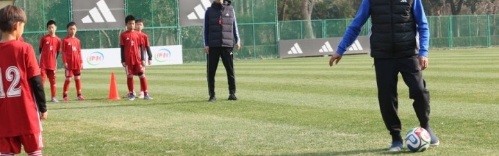 b体育app-“崇明六虎”！36岁吕文君退役转型当教练，随海港四夺中超冠军